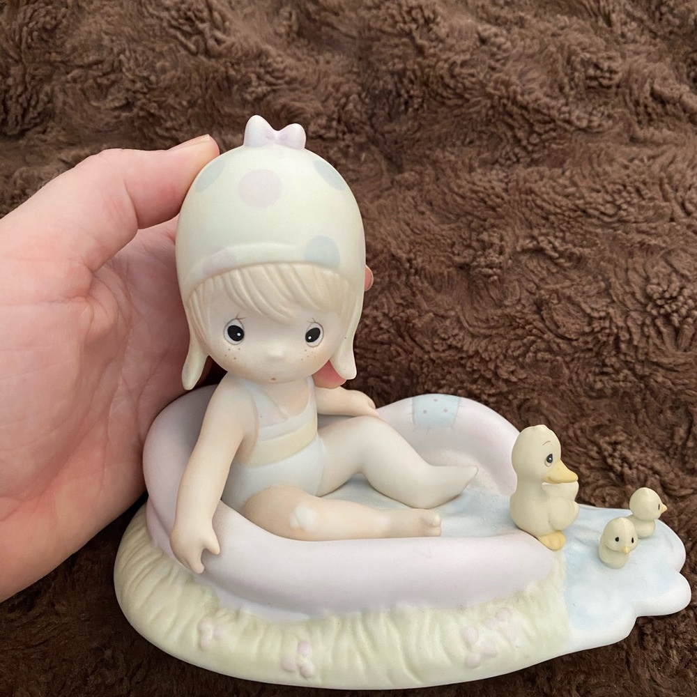 August summer time fun precious moments figurine